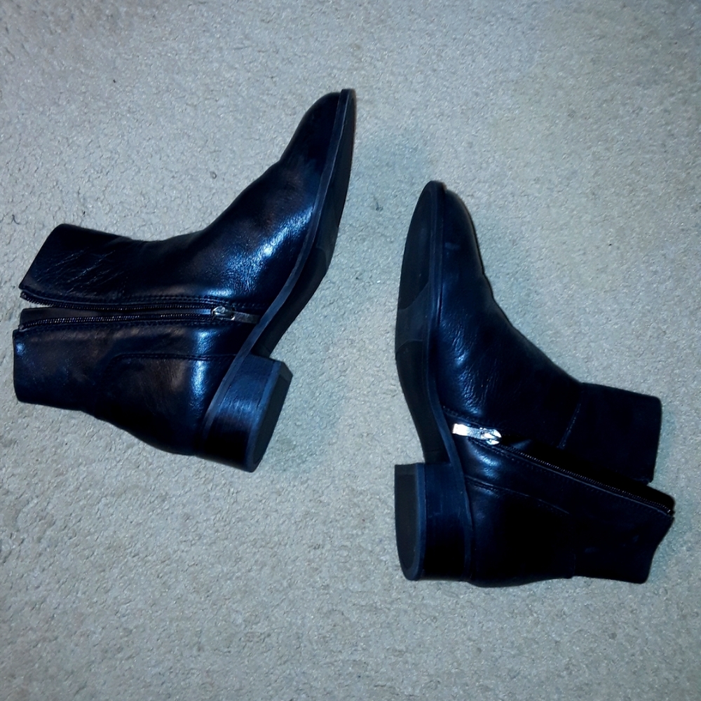 Black Boots